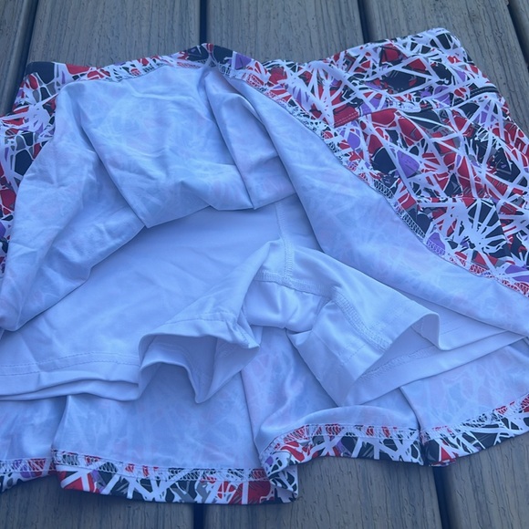 Tennis skirt, skort pleated spandex, stretchy, graffiti multicolor - Picture 2 of 3